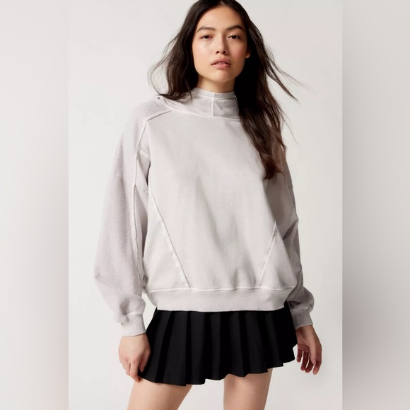 Haut Thermique Oversize Out From Under Urban Outfitters Taille M - Neuf Avec étiquette